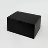 Cajas Corrugadas Blancas y Negras en Stock para Gorras de Béisbol y Sombreros de Cubo, Empaque Universal para Cajas de Regalo, Soporta Tamaños Personalizados e Impresión de Logos