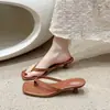 Chanclas Casuales de Playa con Punta Cuadrada para Mujer Verano Nuevo Sandalias de Tacón Alto Europeas y Americanas para Mujer