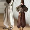 Pantalones de pierna curva para niñas, nueva colección otoño 2026, pantalones casuales elegantes y modernos para niños, pantalones largos para niñas mayores, adecuados para primavera y otoño