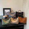 Bolso de mano sencillo estilo japonés para estudiantes universitarias, adecuado para ir a clase, un bolso cruzado ligero y versátil, también se puede llevar como bolso de mano o bolso de hombro