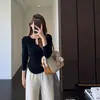 Camada base de tricô falsa de duas peças com senso de design, para usar sozinha ou por baixo, top slim de gola V, novo para outono e inverno feminino J0918Z