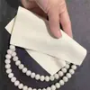 Paño de pulido de piel de ciervo natural para limpiar y mantener joyería, cuentas, anteojos, lentes de cámara y cubertería