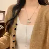 Cadena Larga de Suéter Inspirada en el Diseño para Primavera y Verano 2025 Nuevo Estilo Elegante Lujo Ligero Collar de Gama Alta Accesorio para Mujer