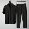 Traje nuevo de moda para hombre de verano, traje deportivo versátil de lujo ligero casual, de manga corta y pantalón largo estilo japonés, ligero