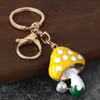 Llavero de Hongo Pequeño Estilo Nuevo Transfronterizo, Llavero Exquisito de Hongo Esmaltado Multicolor Colgante para Bolso, Pequeño Regalo al por Mayor