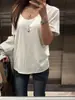 Camiseta Blanca de Cuello en U, Holgada y Relajada, de Manga Corta Elástica para Mujer, Escote Amplio, Top Versátil como Capa Base
