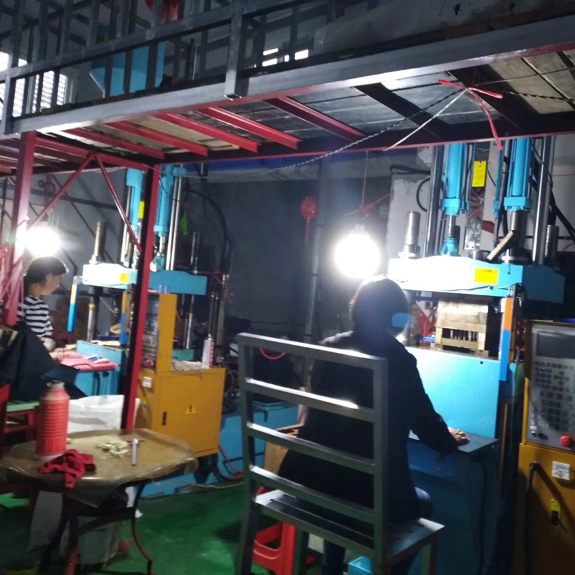 工厂实拍02.jpg