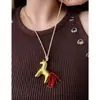 Collar Largo de Pony Sonny con un Toque de Moda de Alta Gama, Diseño de Nicho, Accesorio de Cadena para el Cuello Versátil para Mujeres, Collar de Cuero de Pony