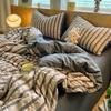 Juego Suave y Lavable de Tres Piezas para Dormitorio, Funda para Cama Individual/Doble en Casa, Funda de Colcha de Burbujas con Rayas Simples, Juego de Sábanas de Cuatro Piezas