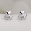 Aretes de Trébol de Venta Caliente Estilo Coreano Modernos Flor de Tres Hojas en Forma de Corazón Aretes Venta al por Mayor