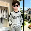 Camiseta Manga Longa Color Block 100% Algodão para Meninos Primavera e Outono Camada Base Novo Estilo Bonito Versátil Estampa Manga Raglan Top Tendência