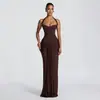 Vestido de Noche Halter de Estilo Nuevo Europeo y Americano 2026 con Giro Lateral y Diseño Plisado, Vestido Ajustado en Borgoña y Negro