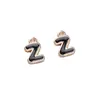 26 Pingentes Assimétricos de Liga de Zinco com Gotejamento de Óleo Letra Inglesa P Pretos Acessórios de Joias para Pulseira Colar DIY Feito à Mão