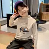 Camada Base Masculina de Lã Quente com Gola Meia-Alta Outono Inverno Novo Estilo Camiseta de Manga Longa para Meninos Grandes e Médios Top Fresco Bonito