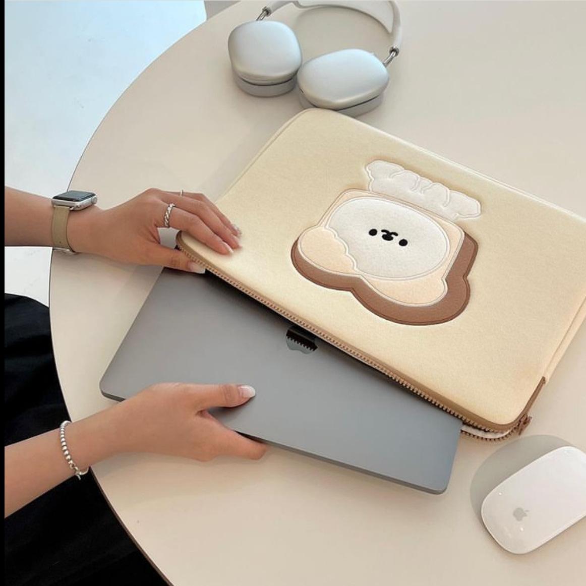 7B33F209CF9E5C9595B0E5F9F6FCBE