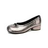 Zapatos de verano para mujer de cuero con punta dividida y tacón grueso, zapatillas tipo ballet planas sin cordones, similares al estilo de Ahigo