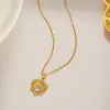 Hermoso colgante de amor de Piedra Aurora collar versátil femenino estilo coreano lujo ligero cadena de clavícula de cristal colorido joyería de celebridad de internet moda