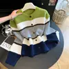 Design color-block estilo coreano, cardigã de tricô listrado contrastante para mulheres, nova coleção outono/inverno, tricô curto casual e retrô