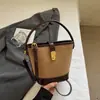 Bolsa de Mão Retro Fosca para Mulheres 2025 Outono Novo Estilo de Moda Bolsa de Ombro Nicho Simples Bolsa Transversal