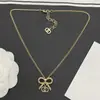 Nuevo Collar Chanel Exquisito Compacto Lazo Doble C para Mujer, Versión Auténtica de Alta Gama con Etiqueta, Fotos Reales