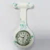 Popular Reloj de Pulsera Redondo para Enfermera con Transferencia de Agua y Estampado Colorido, Correa de Silicona, Reloj de Moda Universal para Estudiantes Mujeres, Esfera al por Mayor