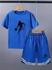Conjunto Duas Peças de Camiseta Casual Estampada de Manga Curta Redonda e Shorts Cool para Menino