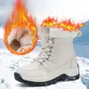 Botas de nieve cálidas de invierno nuevas, de caña alta, a la moda, talla grande, forradas de felpa, botas para mujer, senderismo al aire libre, estilo de pareja, zapatos de montañismo modernos