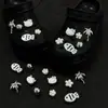 Charms para zapatos de estrella y mariposa, accesorios para zapatos perforados florales, resina de dibujos animados, accesorios decorativos DIY versátiles y lindos, desmontables