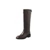 Botas de montar de estilo británico, piel de plena flor, corte recto, colección otoño/invierno 2026, tacón medio grueso, puntera redonda, con hebilla, piel genuina, botas altas largas para mujer