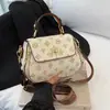 Bolso Cruzado de Diseño Exclusivo para Mujer 2025 Nuevo Bolso de Mano Casual Elegante Bolso Pequeño Moderno Elegante Bolso Redondo Pequeño de un Solo Hombro