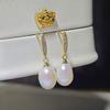 Pendientes de perlas Zhuji S925 con circonitas verdes esmeralda, pequeños y exquisitos pendientes de perlas naturales de agua dulce para mujer.