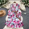 Vestido Feminino Estilo Romântico Francês com Decote V Estampado Outono 2026 Manga Longa Amarração na Cintura Acinturado Emagrecedor Babado Saia Evasê