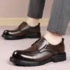 Zapatos de hombre transfronterizos, nueva colección de otoño, zapatos de vestir de cuero genuino para hombre, adecuados para hombres jóvenes y de mediana edad, antideslizantes, con puntera ancha y suela gruesa, zapatos casuales de cuero