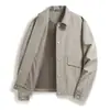 Venta al por mayor transfronteriza: Nueva colección primavera/otoño 2026 de chaquetas de trabajo modernas y a la moda con bolsillos, diseñadas para hombres y adolescentes