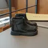 Botas para Niña 2026 Otoño/Invierno Nuevo Estilo Botas Martin para Niños con Felpa Botas de Cuero de Algodón Doble Estilo Coreano Niños Medianos y Mayores Botas Cortas de Princesa