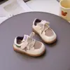 Zapatos deportivos casuales para niños 2026 nuevo modelo de otoño para bebé, zapatos para caminar de suela suave para niños y niñas, tenis antideslizantes al por mayor