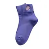 Calcetines Zhuji Calcetines de Media Pantorrilla para Mujer Bordado con Patrón Personalizado Calcetines de Algodón Color Macarrón para Mujer Fábrica de Origen Amazon Transfronterizo