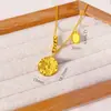 Collar Dorado Arena Que No Se Desvanece Fácilmente, Brillante Como Hielo Triturado, Atrae Riqueza y Buena Fortuna, Colgante Redondo, Cadena de Clavícula de Lujo Ligero de Alta Gama para Mujer