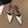 Mules Pontudas Estilo Retrô Francesas para Mulheres, Novo Modelo Verão 2026, Sandálias com Salto Anabela Conversíveis