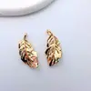 Cobre Banhado a Ouro Alta Retenção de Cor Pingente Folha Oca Acessórios de Joias Materiais para Brincos, Colares e Pulseiras