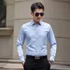 Camisa Blanca para Hombre de Manga Larga Corte Ajustado Sin Planchar Color Sólido Profesional Formal de Negocios Ropa de Trabajo Camisa Blanca para Traje de Hombre