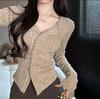 Ropa Qingman otoño e invierno Nuevo estilo de deseo puro chica popular cárdigan de punto de manga larga con solapa top ajustado que estiliza la figura
