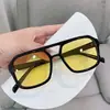 Nuevas Gafas de Sol Cuadradas de Marco Grande Estilo Europeo y Americano para Adelgazar con Doble Puente para Mujer, Gafas de Sol Retro Simples Hip-Hop para Hombre, Modernas y Geniales con un Toque de Alta Gama