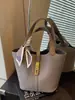 Bolso Estilo Coreano Bolso Cesta de Verduras 2026 Nuevo Moda Verano Bolso Cubo con Patrón de Lichi Bolso Cruzado de Color Sólido de Alto Valor