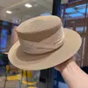 Chapéu de Palha para Fotografia na Praia para Mulheres, Chapéu de Sol Moda Estilo Hepburn Francês de Topo Plano para Verão, Chapéu de Sol de Palha para Proteção Solar na Praia