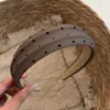 Faixa de cabeça versátil com estampa de bolinhas em relevo para mulheres, borda larga, coroa alta, faixa para lavar o rosto prender o cabelo, presilha de cabelo diária, acessórios de cabelo para mulheres