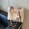 Bolso Grande de un Solo Hombro de Marca Extranjera de Alta Gama para Mujer Modelo Nuevo 2026 Bolso Tote Grande de Gran Capacidad para el Trabajo Bolso de Mano de Moda Versátil