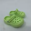 Comércio exterior transfronteiriço vendas domésticas Festival chaveiro pingente chinelos acessórios sapatos com furo pequeno sapatos pequenos fivela pingente de mochila