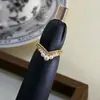 Anel Aberto de Pérola em Forma de Concha com Zircônia de Fileira Única para Mulheres, Estilo de Nicho de Luxo, Empilhável com Coroa, Anel Exquisito Personalizado para Dedo Indicador