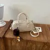 Diseño de nicho estilo francés, bolso de mano pequeño para mujer, nueva colección de otoño, acabado mate retro, bolso cruzado versátil, bolso de hombro moderno